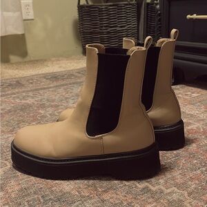 Stylish Tan Chelsea Boots for Women